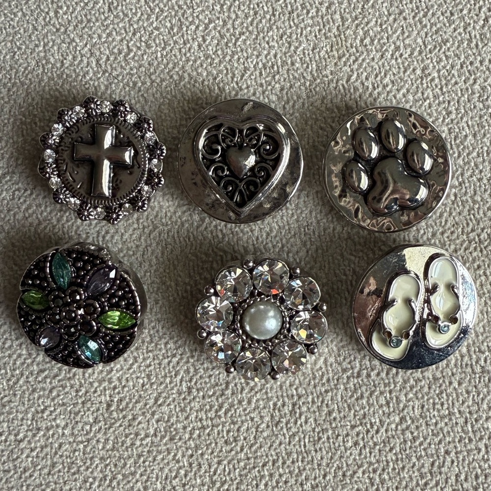 Set of 6 Ginger Snaps Charms